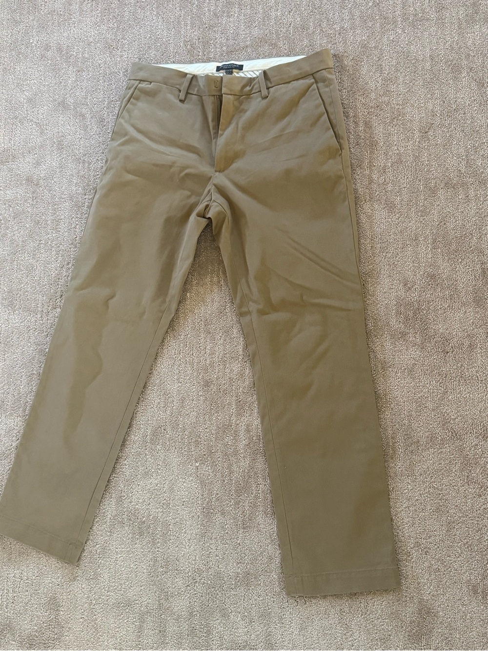 Banana Republic Men's Aiden Slim Fit Khacki Chinos! Like new, worn once